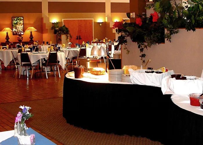 Riverton-convention Center By Ihg Hotel 3*