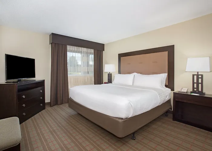 Riverton-convention Center By Ihg Hotel 3*