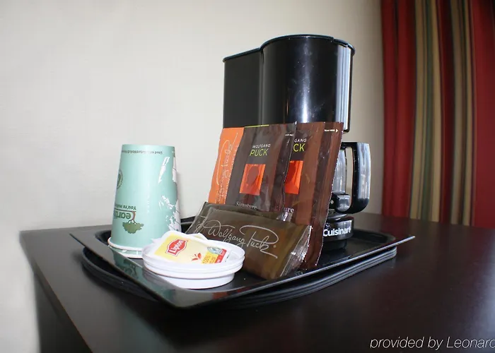 Riverton-convention Center By Ihg Hotel 3*