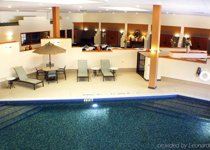 Hotel Riverton-convention Center By Ihg 3*