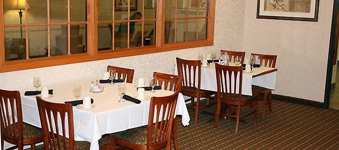Hotel Riverton-convention Center By Ihg