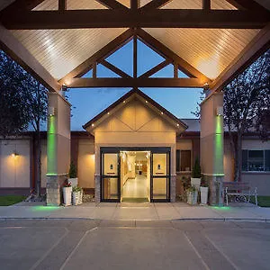 Hotel Riverton-convention Center By Ihg