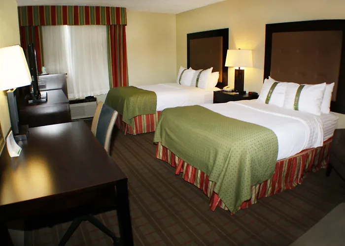 Hotel Riverton-convention Center By Ihg